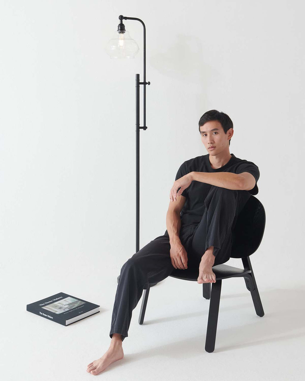 Austin Floor Lamp - Smart Ambient Lighting Comfort (Floor Lamp, Living Room Light, Modern Stand Light)