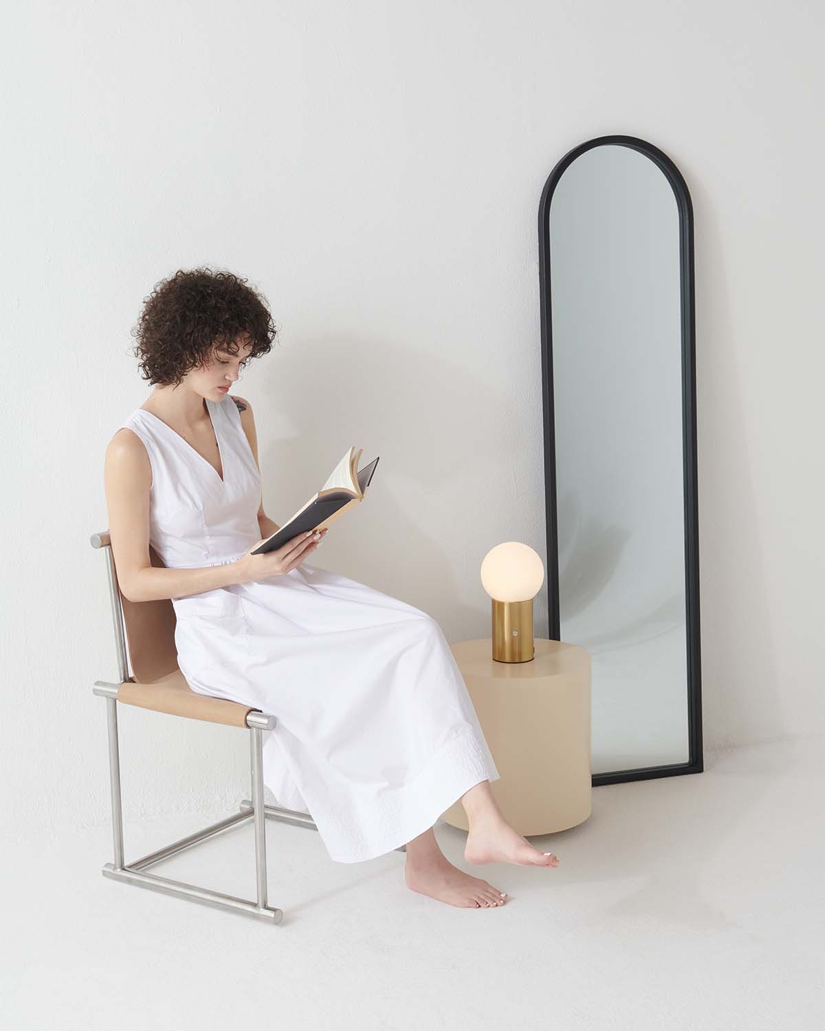 Kai Table Lamp - Smart Ambient Lighting Comfort (Table Lamp, Indoor Lighting, Modern Desk Light)