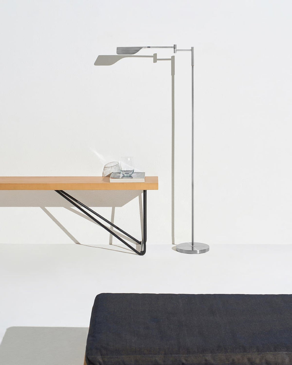 Leaf Floor Lamp - Smart Ambient Lighting Comfort (Floor Lamp, Living Room Light, Modern Stand Light)