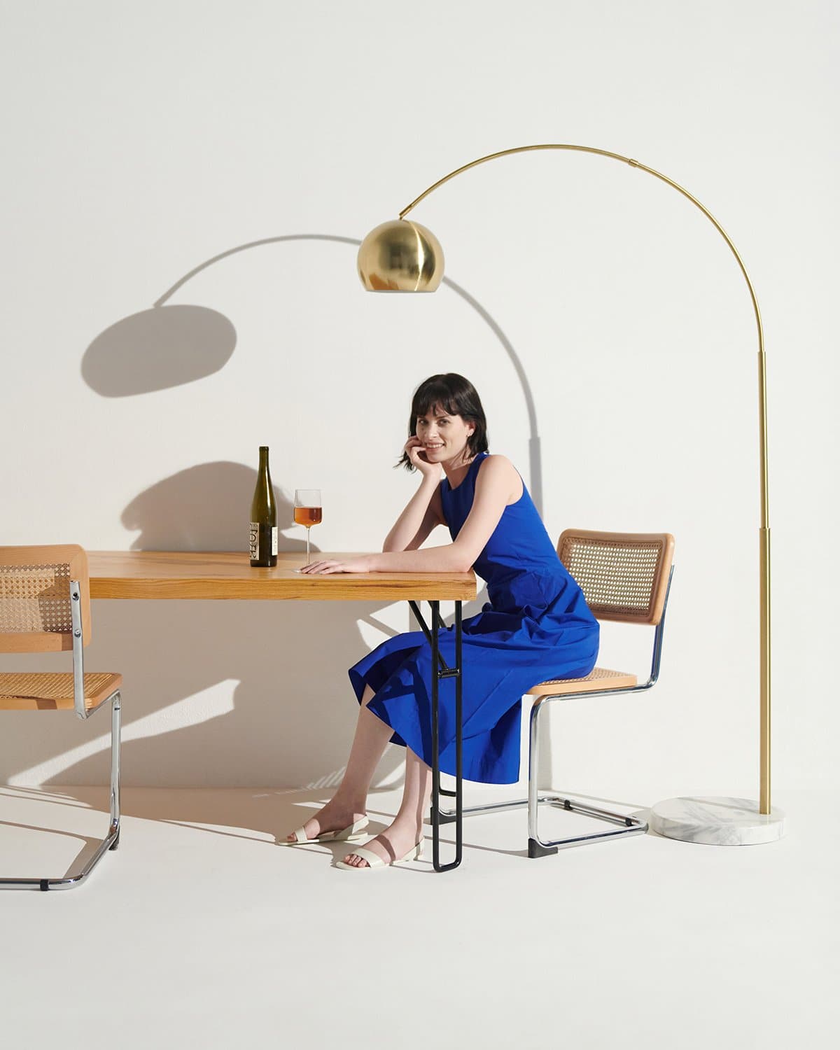 Olivia Floor Lamp - Smart Ambient Lighting Comfort (Floor Lamp, Living Room Light, Modern Stand Light)