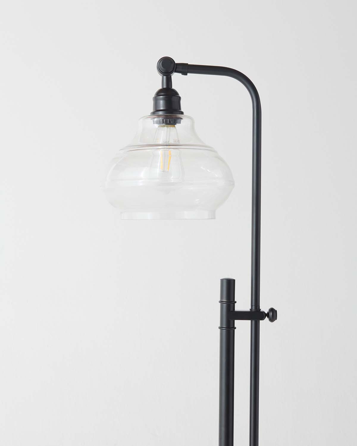 Austin Floor Lamp - Smart Ambient Lighting Comfort (Floor Lamp, Living Room Light, Modern Stand Light)