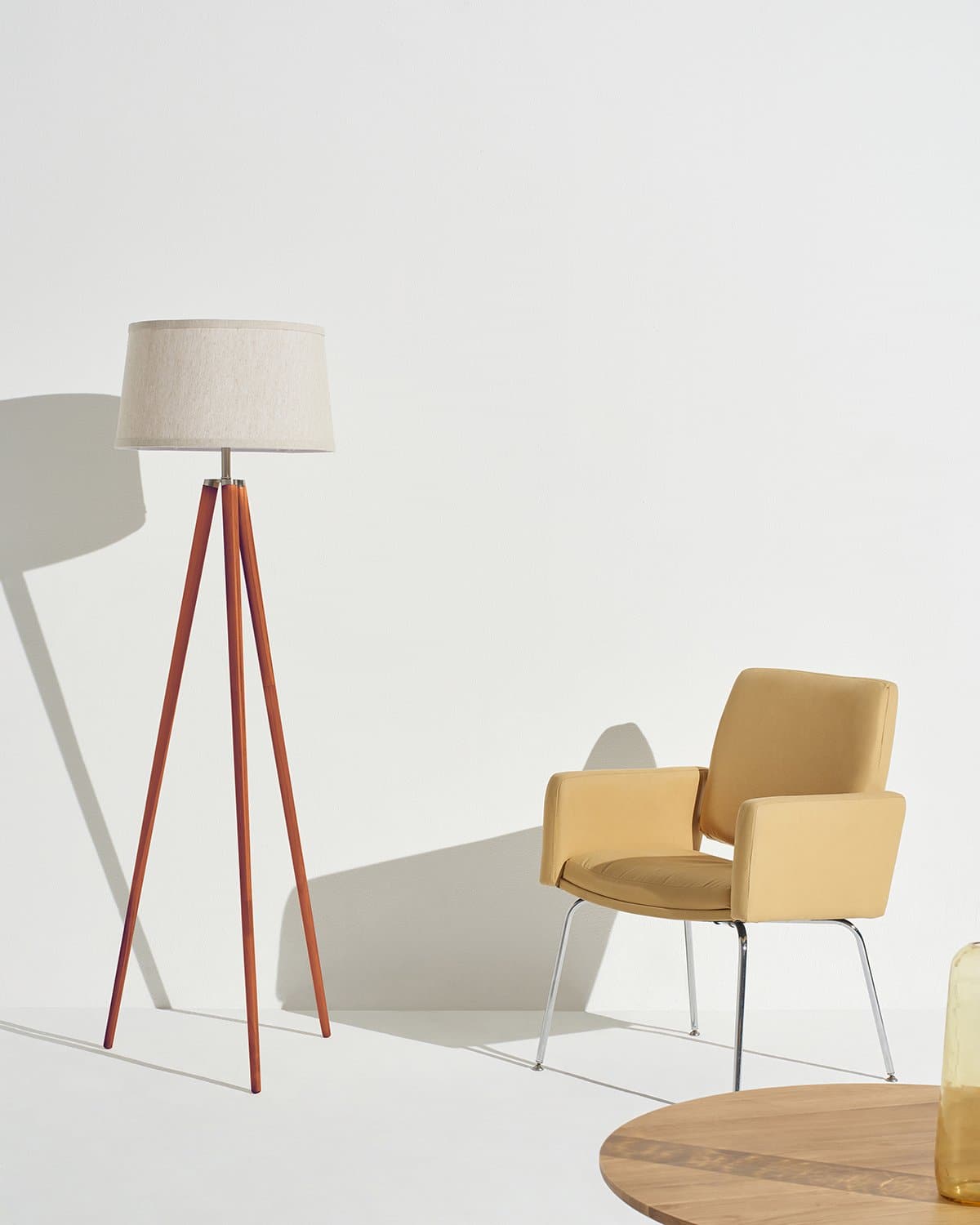 Emma Floor Lamp - Smart Ambient Lighting Comfort (Floor Lamp, Living Room Light, Modern Stand Light)