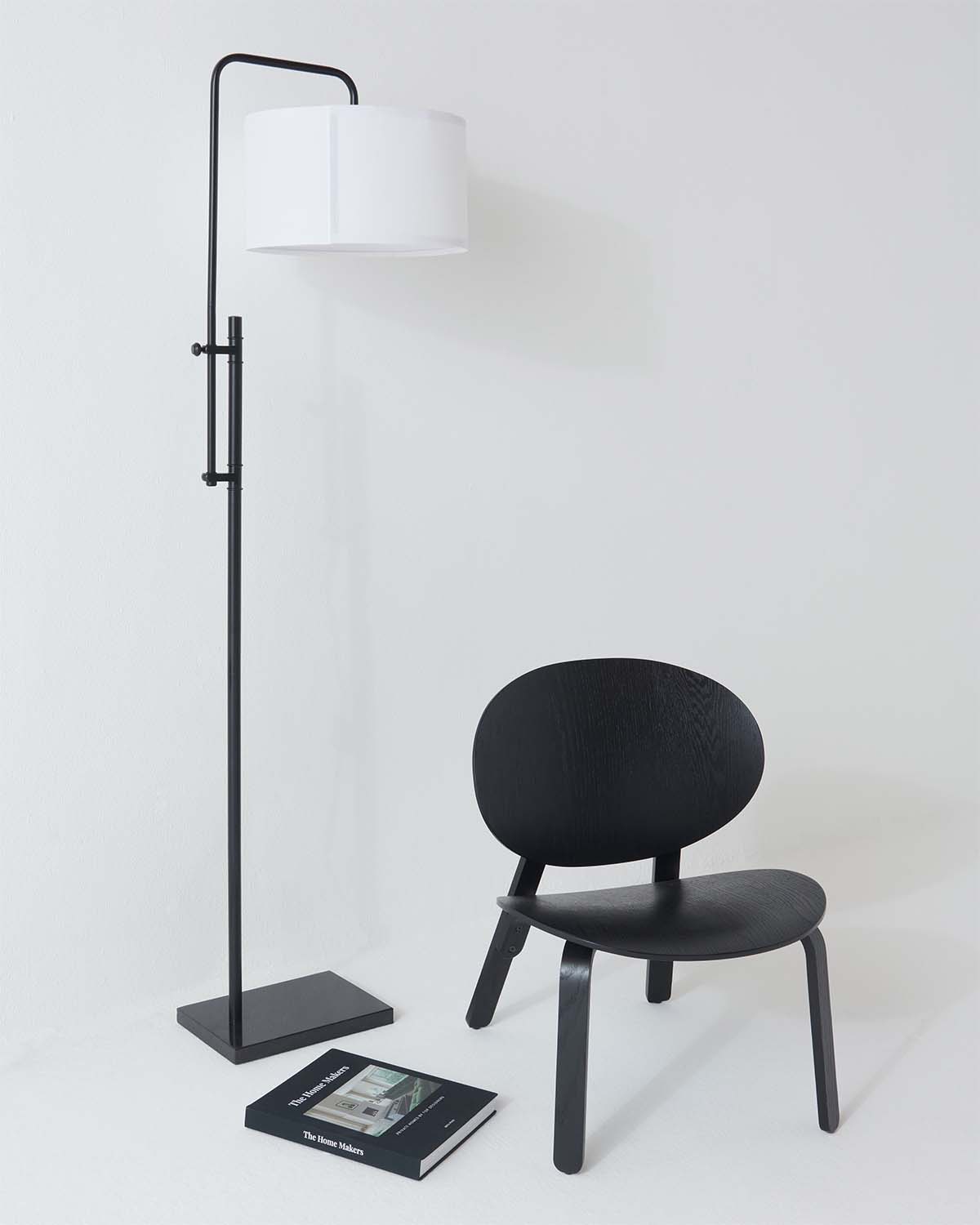 Leo Floor Lamp - Smart Ambient Lighting Comfort (Floor Lamp, Living Room Light, Modern Stand Light)