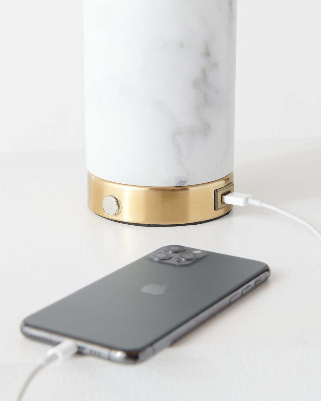 Aspen USB Table Lamp - Smart Ambient Lighting Comfort (Table Lamp, Indoor Lighting, Modern Desk Light)