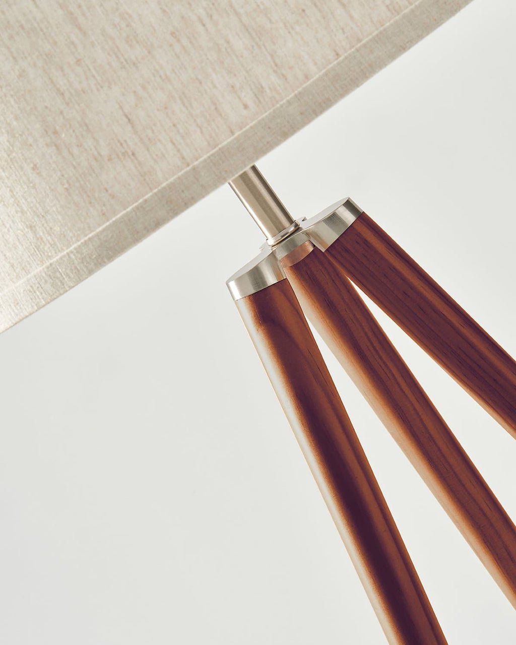 Emma Floor Lamp - Smart Ambient Lighting Comfort (Floor Lamp, Living Room Light, Modern Stand Light)