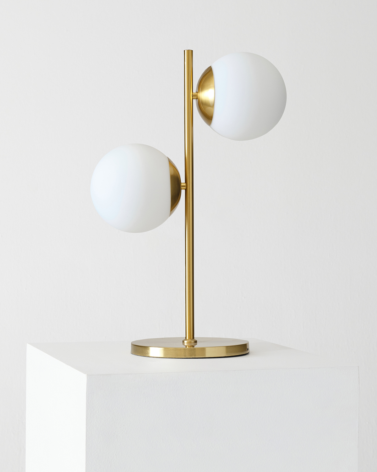 Sphere Table Lamp - Smart Ambient Lighting Comfort (Table Lamp, Indoor Lighting, Modern Desk Light)