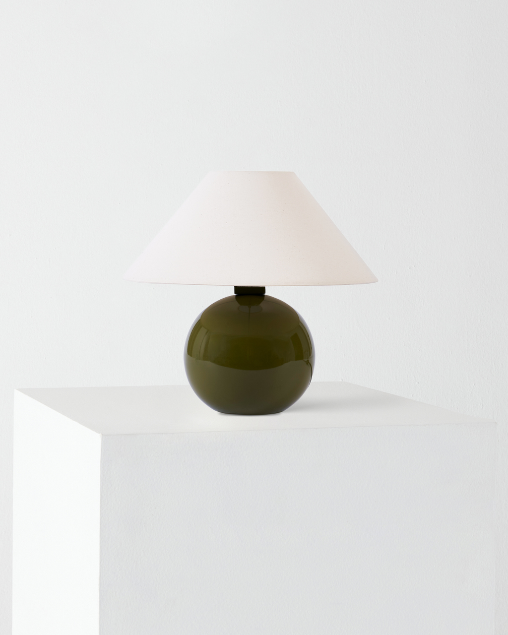 Fiona Table Lamp - Smart Ambient Lighting Comfort (Table Lamp, Indoor Lighting, Modern Desk Light)