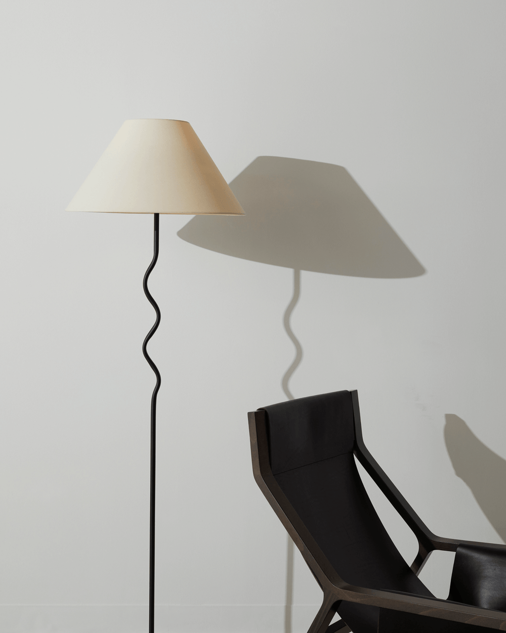 Squiggle Floor Lamp - Smart Ambient Lighting Comfort (Floor Lamp, Living Room Light, Modern Stand Light)