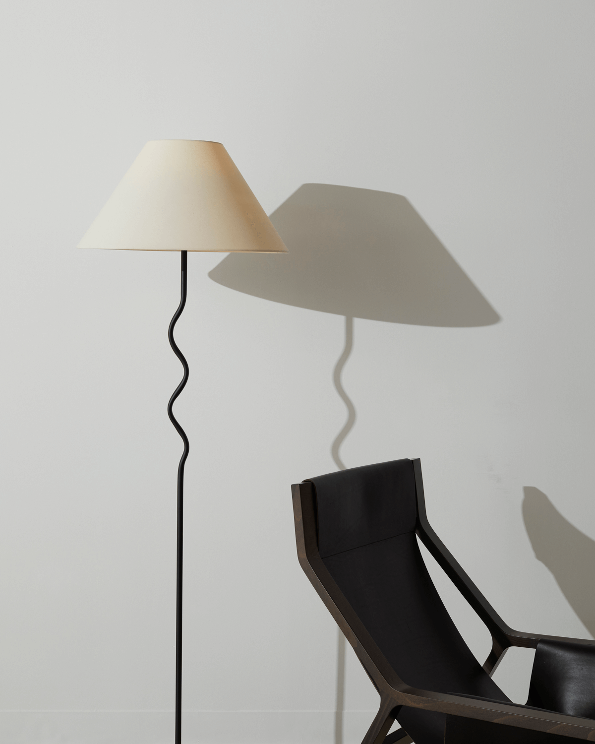 Squiggle Floor Lamp - Smart Ambient Lighting Comfort (Floor Lamp, Living Room Light, Modern Stand Light)