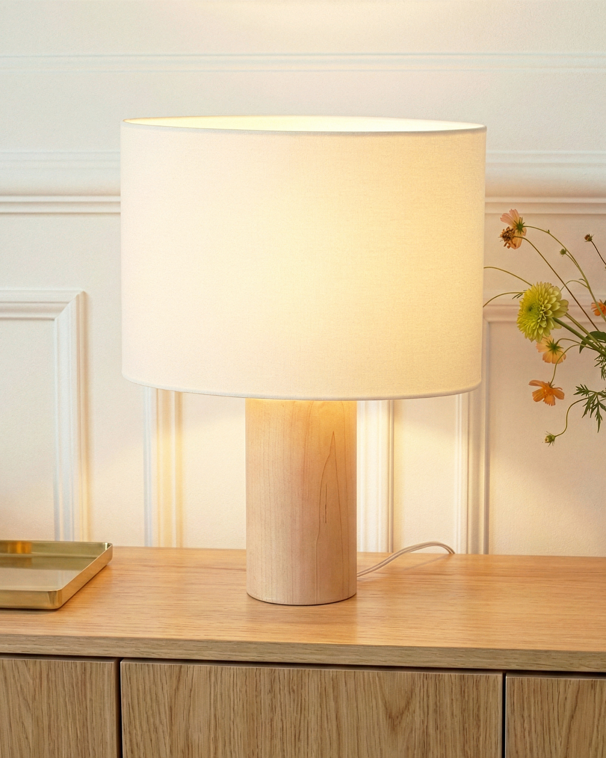 Mia Table Lamp - Smart Ambient Lighting Comfort (Table Lamp, Indoor Lighting, Modern Desk Light)