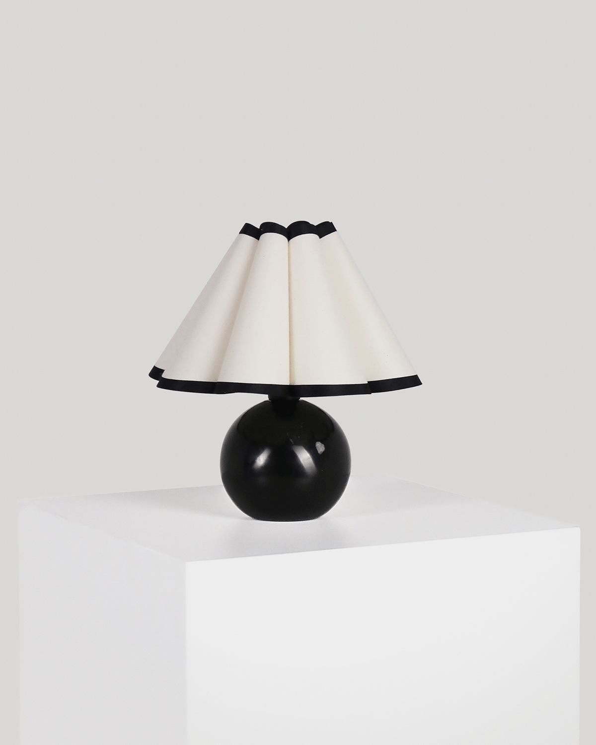 Blair Table Lamp - Smart Ambient Lighting Comfort (Table Lamp, Indoor Lighting, Modern Desk Light)
