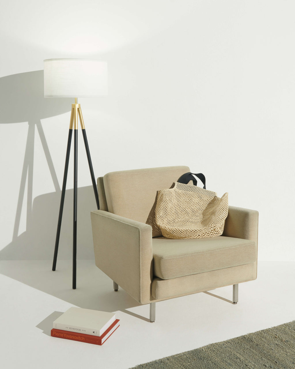 Levi Floor Lamp - Smart Ambient Lighting Comfort (Floor Lamp, Living Room Light, Modern Stand Light)