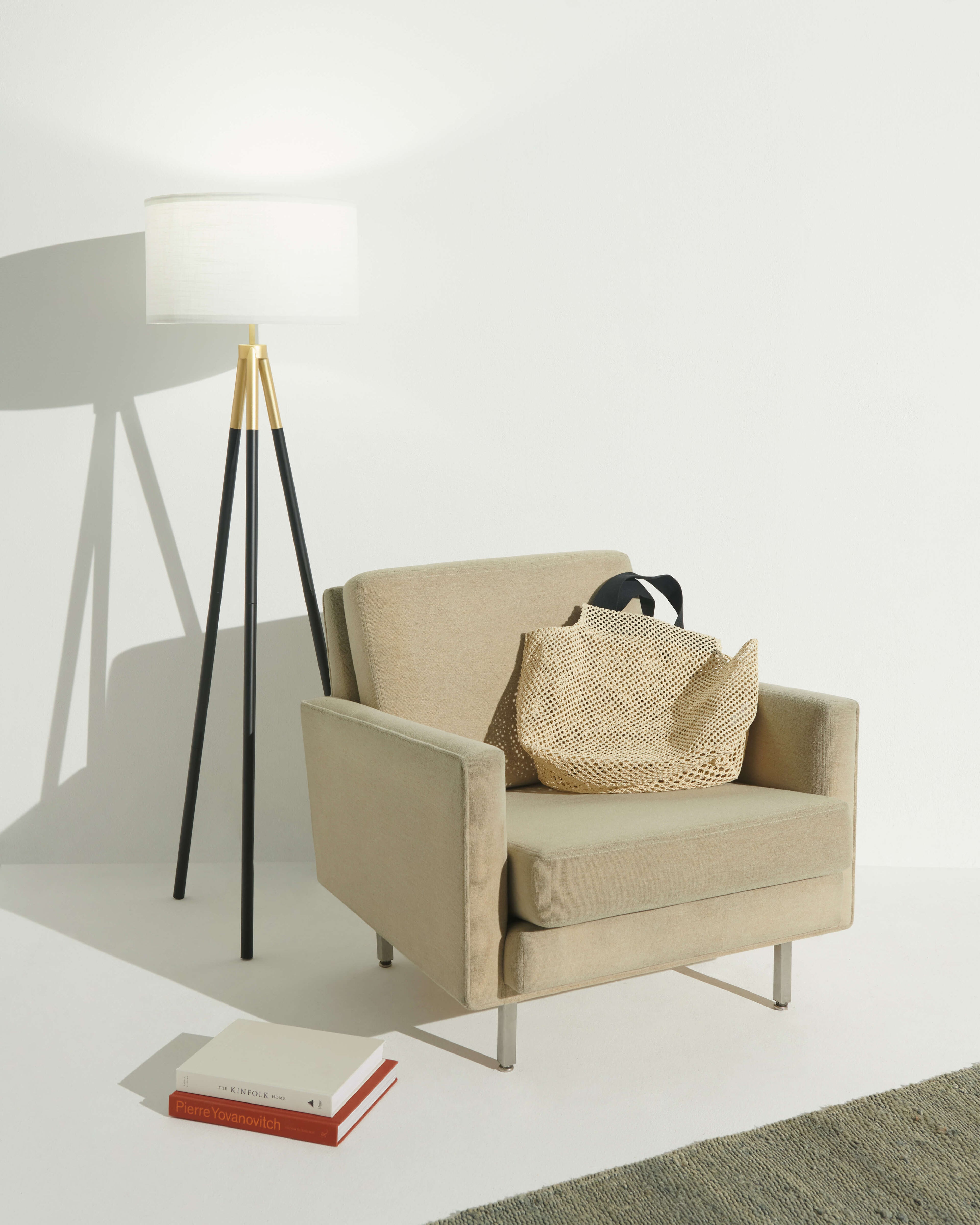 Levi Floor Lamp - Smart Ambient Lighting Comfort (Floor Lamp, Living Room Light, Modern Stand Light)