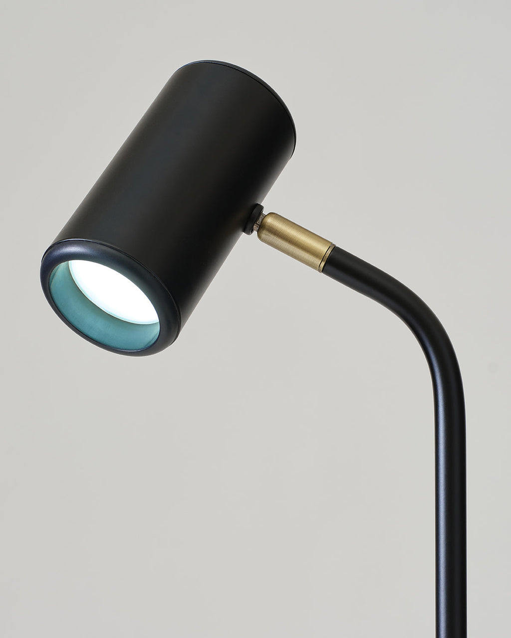 Ezra Table Lamp - Smart Ambient Lighting Comfort (Table Lamp, Indoor Lighting, Modern Desk Light)