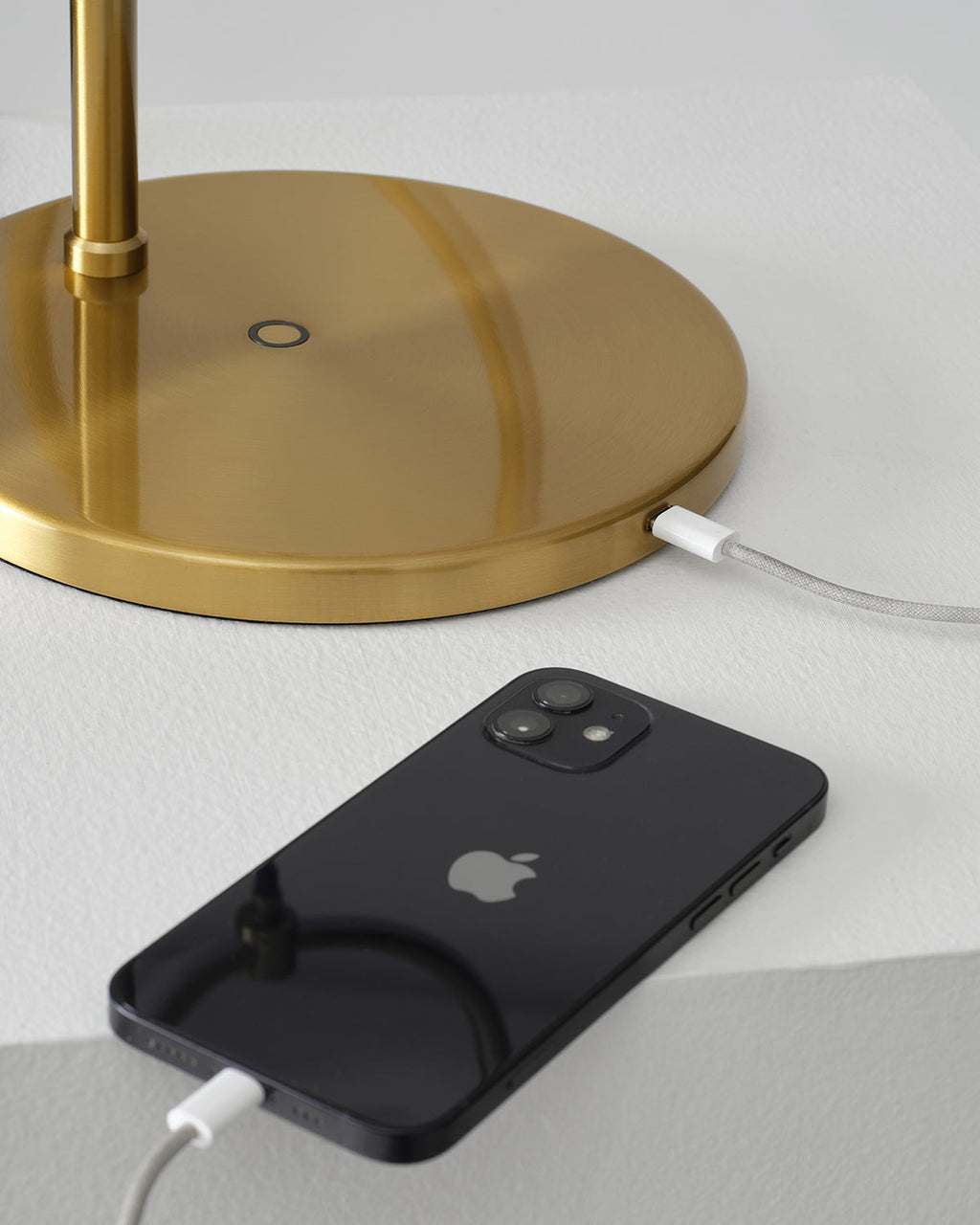 Nova Table Lamp - Smart Ambient Lighting Comfort (Table Lamp, Indoor Lighting, Modern Desk Light)