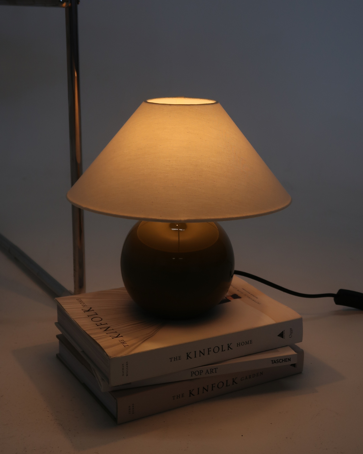Fiona Table Lamp - Smart Ambient Lighting Comfort (Table Lamp, Indoor Lighting, Modern Desk Light)