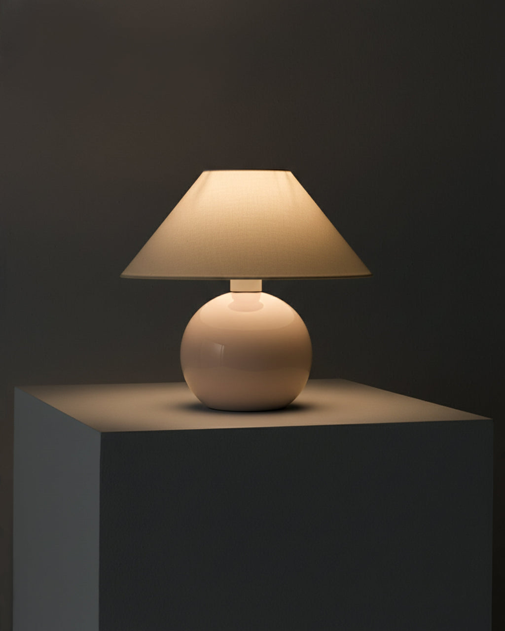 Fiona Table Lamp - Smart Ambient Lighting Comfort (Table Lamp, Indoor Lighting, Modern Desk Light)