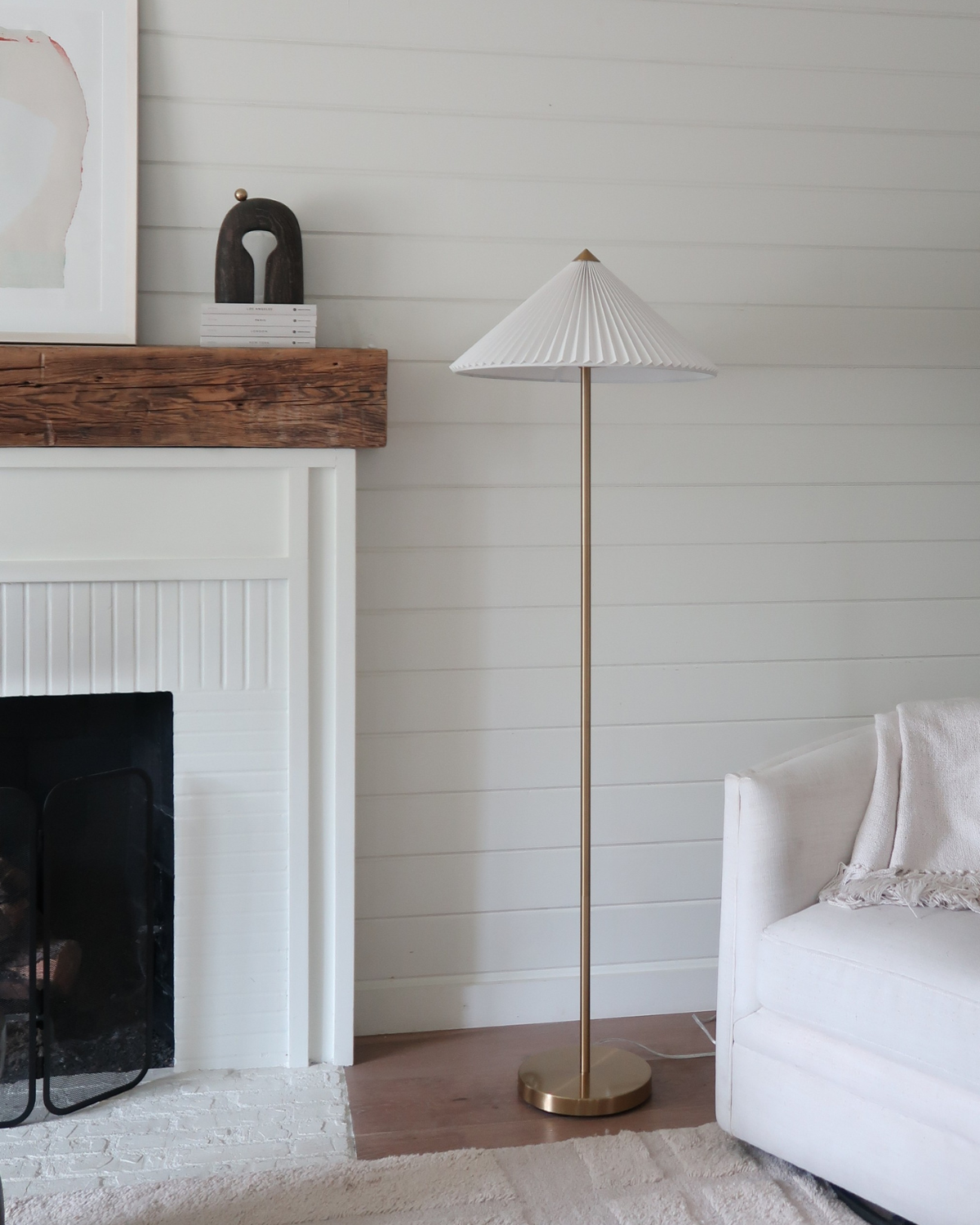 Sienna Floor Lamp - Smart Ambient Lighting Comfort (Floor Lamp, Living Room Light, Modern Stand Light)