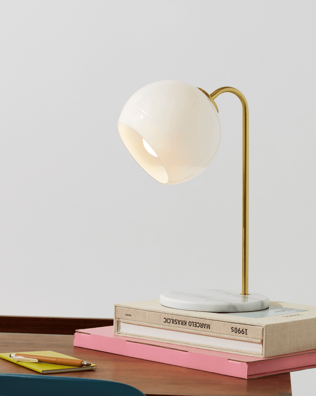 Krystal Table Lamp - Smart Ambient Lighting Comfort (Table Lamp, Indoor Lighting, Modern Desk Light)
