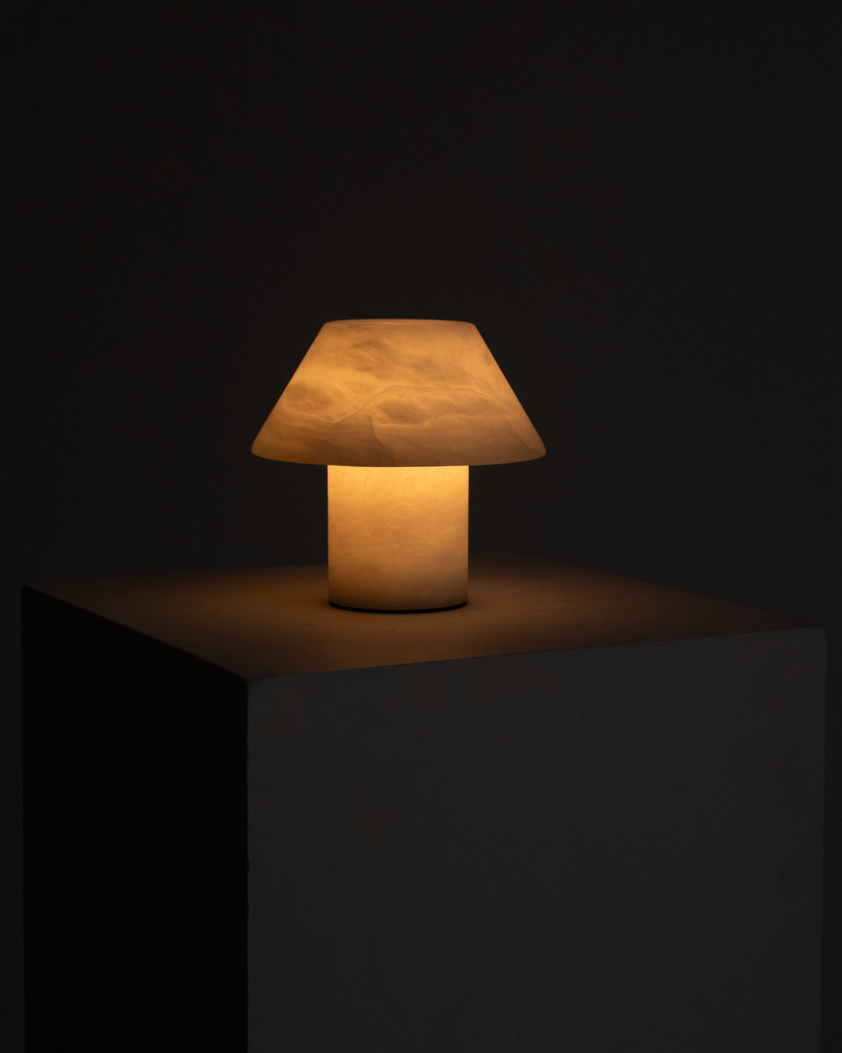 Alora Table Lamp - Smart Ambient Lighting Comfort (Table Lamp, Indoor Lighting, Modern Desk Light)