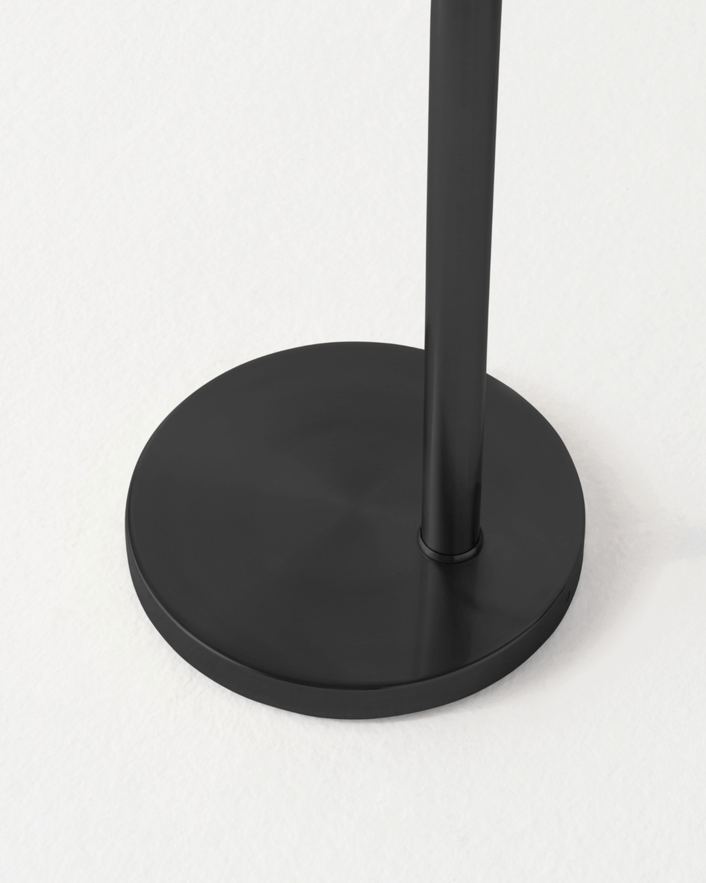 Lark Floor Lamp - Smart Ambient Lighting Comfort (Floor Lamp, Living Room Light, Modern Stand Light)