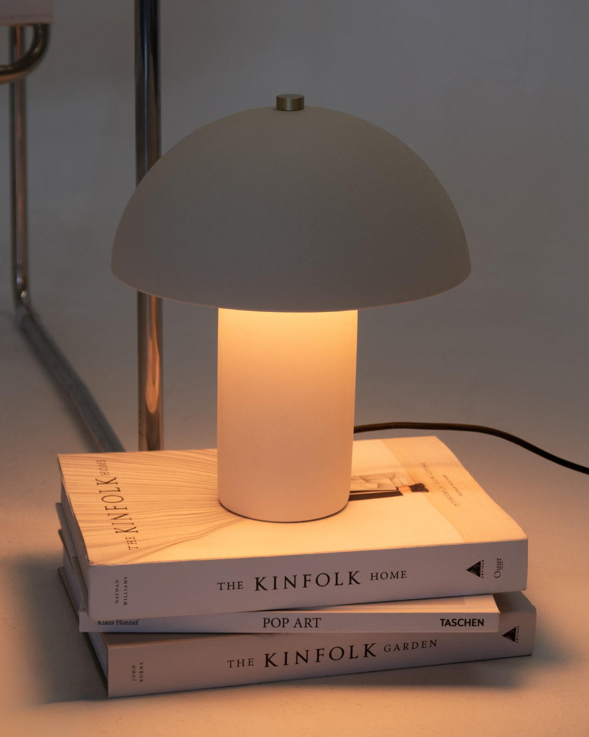 Alba Table Lamp - Smart Ambient Lighting Comfort (Table Lamp, Indoor Lighting, Modern Desk Light)