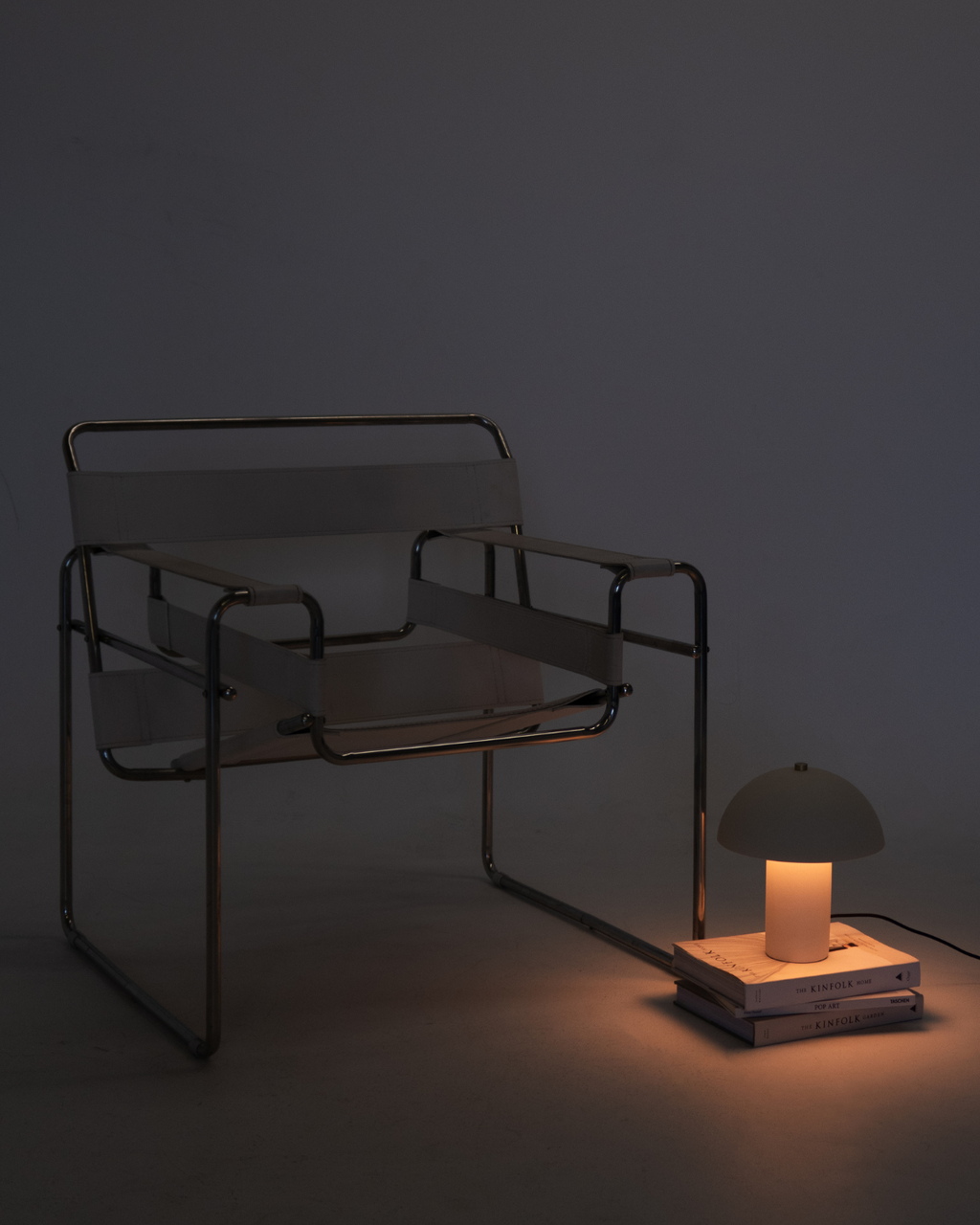Alba Table Lamp - Smart Ambient Lighting Comfort (Table Lamp, Indoor Lighting, Modern Desk Light)