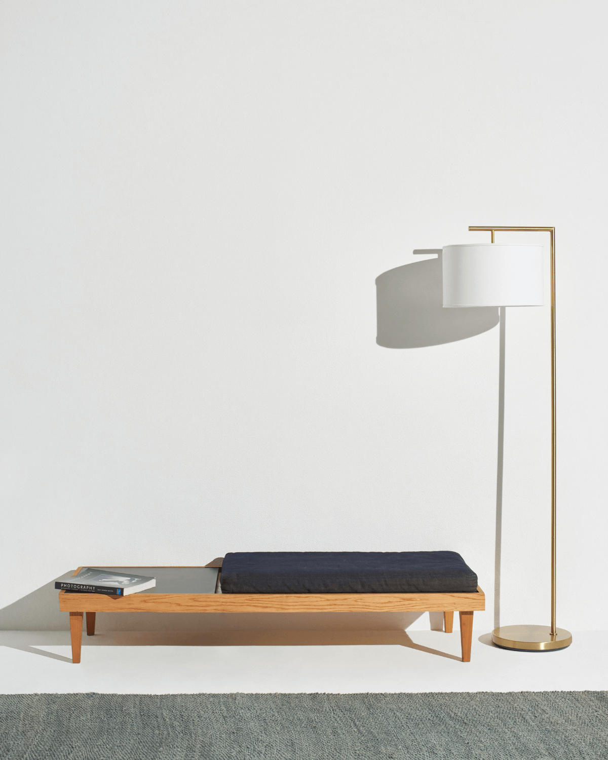 Montage Modern Floor Lamp - Smart Ambient Lighting Comfort (Floor Lamp, Living Room Light, Modern Stand Light)