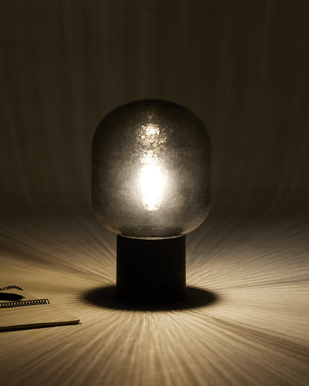 Bruce Table Lamp - Smart Ambient Lighting Comfort (Table Lamp, Indoor Lighting, Modern Desk Light)