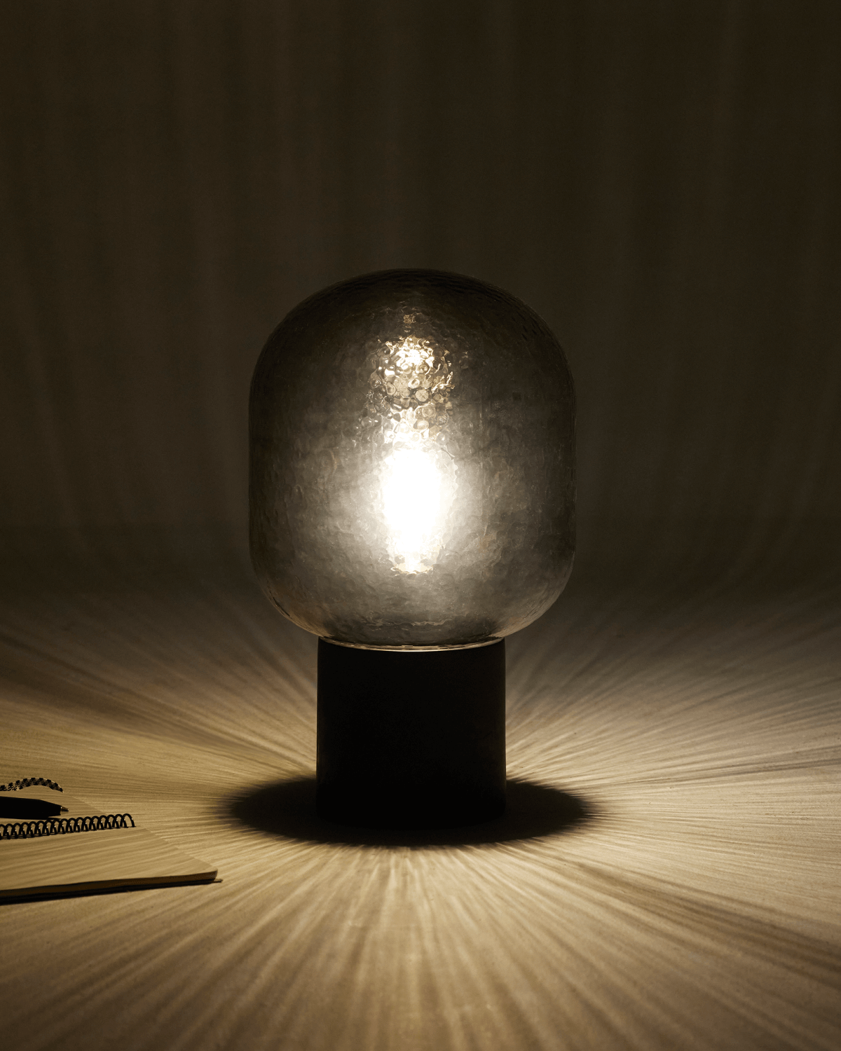 Bruce Table Lamp - Smart Ambient Lighting Comfort (Table Lamp, Indoor Lighting, Modern Desk Light)