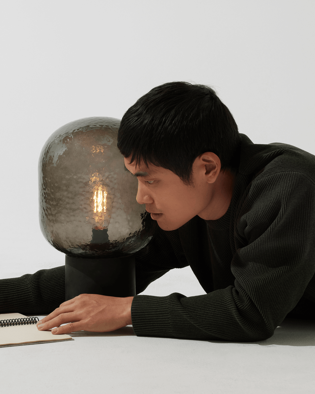 Bruce Table Lamp - Smart Ambient Lighting Comfort (Table Lamp, Indoor Lighting, Modern Desk Light)