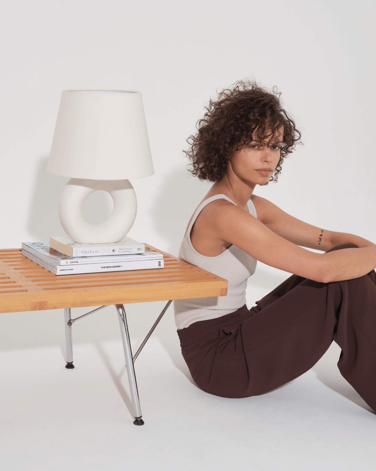 Chloe Table Lamp - Smart Ambient Lighting Comfort (Table Lamp, Indoor Lighting, Modern Desk Light)