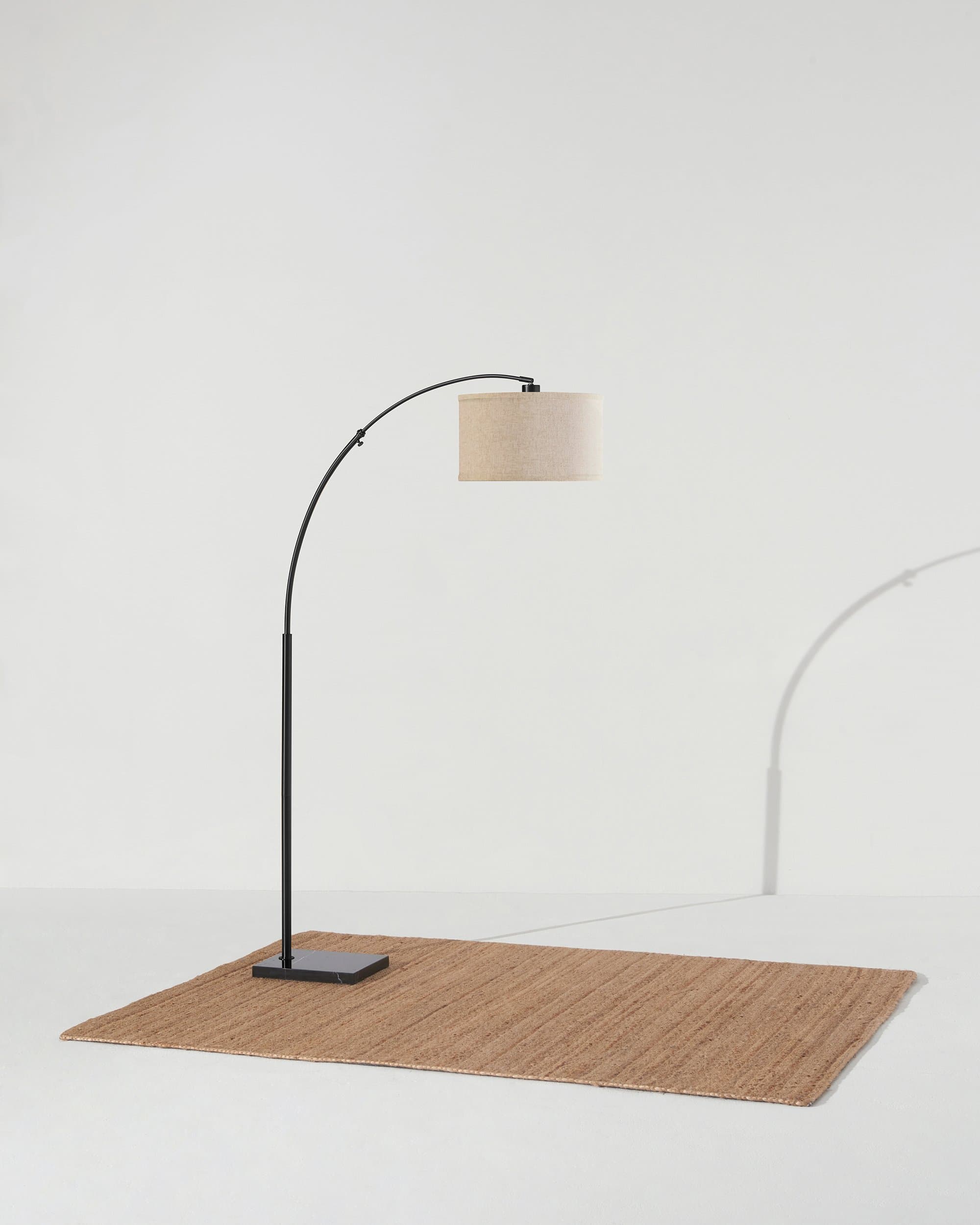 Logan Floor Lamp - Smart Ambient Lighting Comfort (Floor Lamp, Living Room Light, Modern Stand Light)