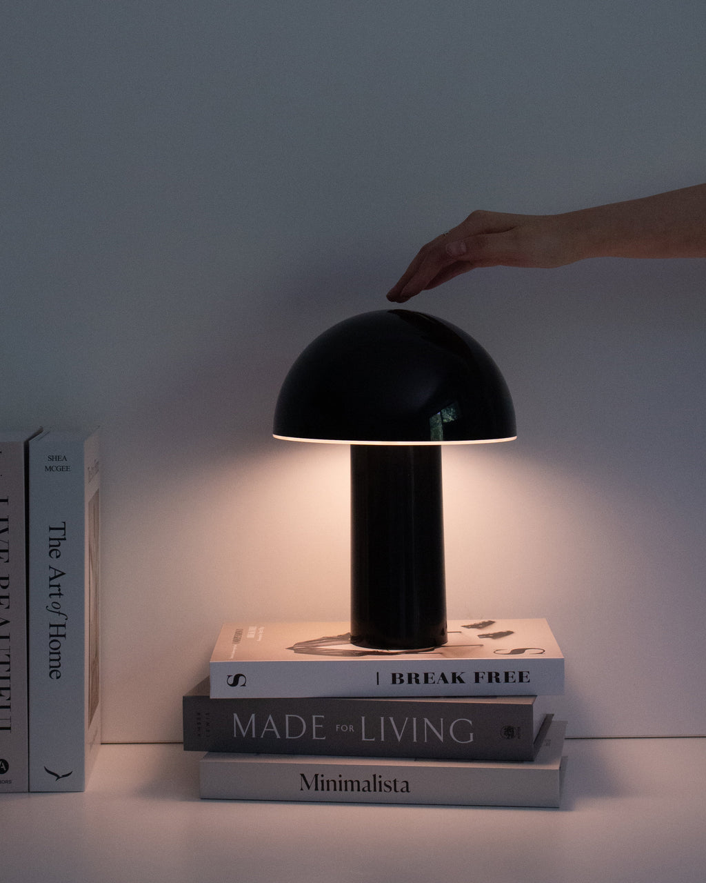 Celia Portable Lamp - Smart Ambient Lighting Comfort (Table Lamp, Indoor Lighting, Modern Desk Light)