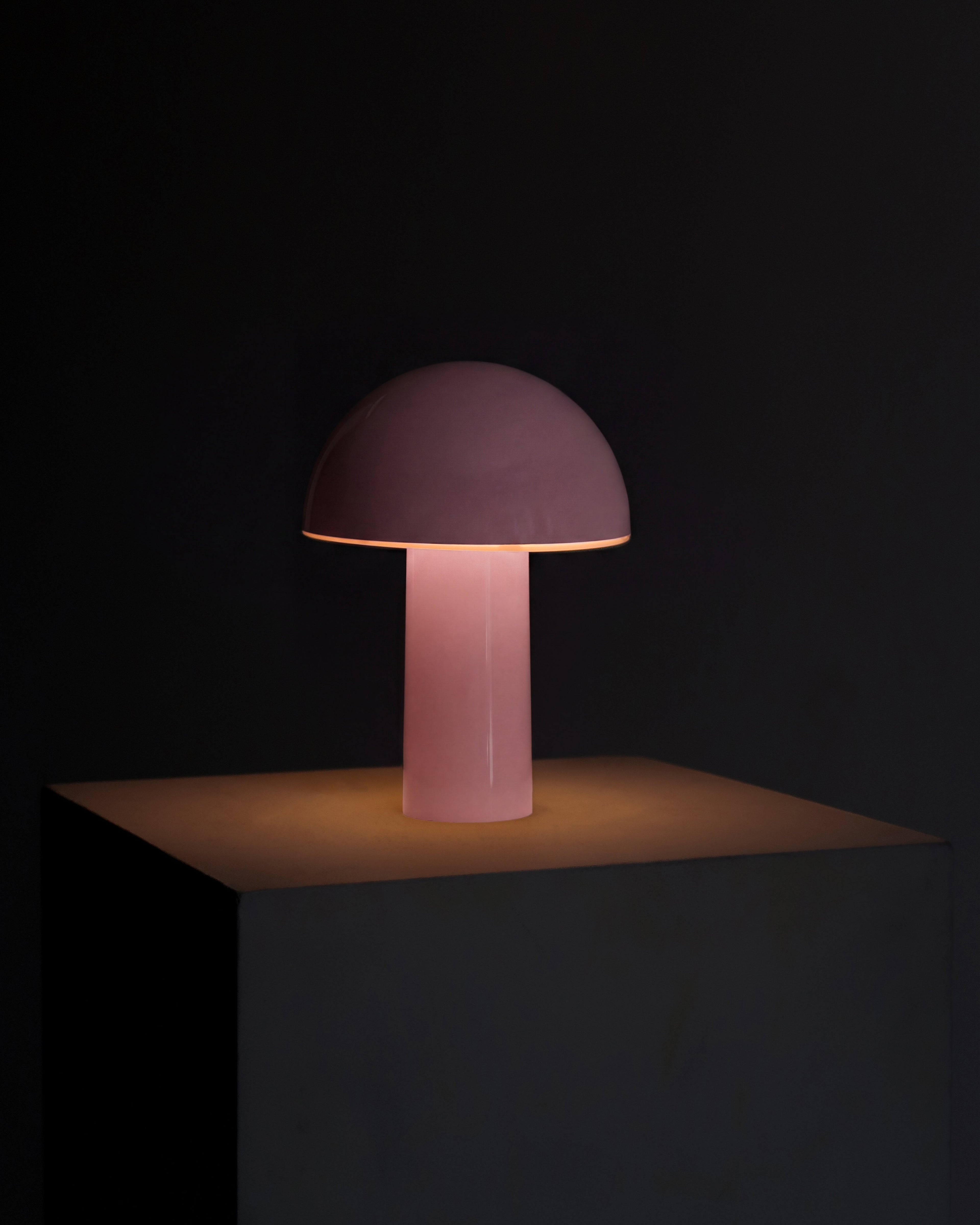 Celia Portable Lamp - Smart Ambient Lighting Comfort (Table Lamp, Indoor Lighting, Modern Desk Light)