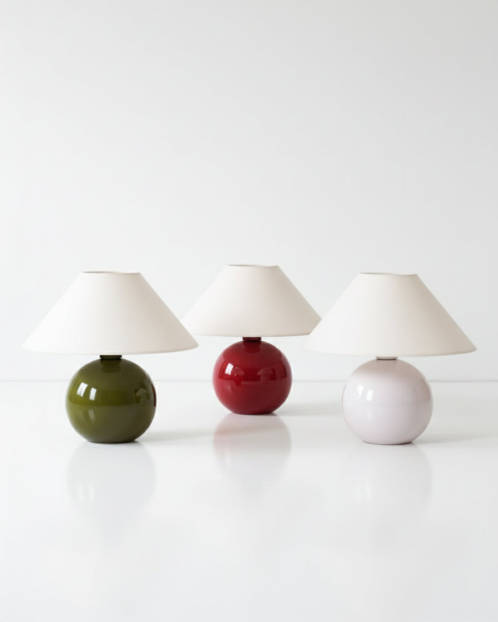 Fiona Table Lamp - Smart Ambient Lighting Comfort (Table Lamp, Indoor Lighting, Modern Desk Light)