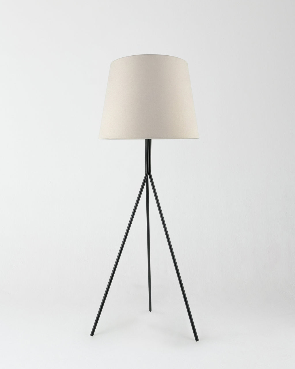 Forge Floor Lamp - Smart Ambient Lighting Comfort (Floor Lamp, Living Room Light, Modern Stand Light)