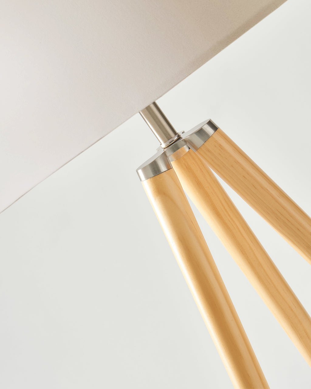 Emma Floor Lamp - Smart Ambient Lighting Comfort (Floor Lamp, Living Room Light, Modern Stand Light)