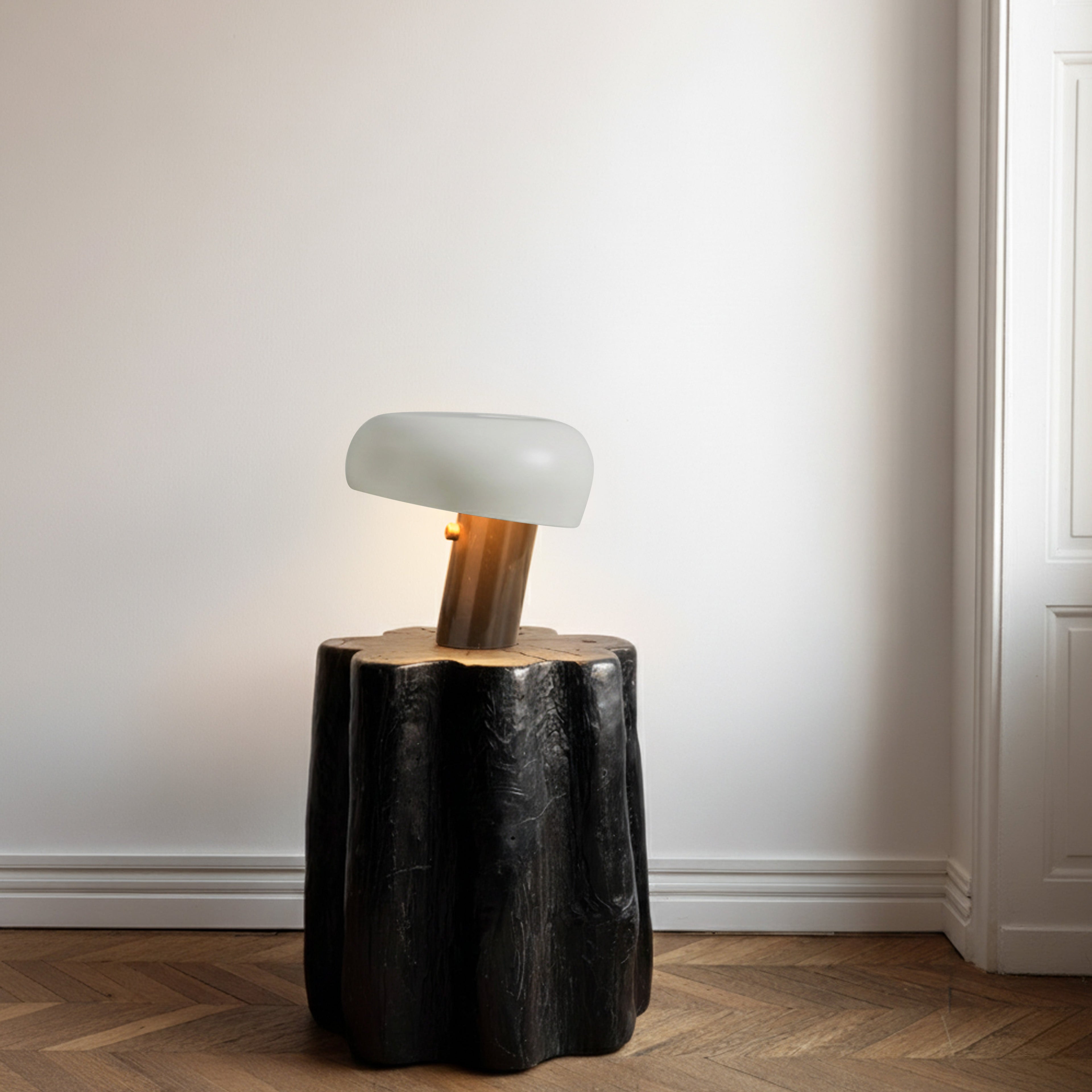 Kingpin Table Lamp - Smart Ambient Lighting Comfort (Table Lamp, Indoor Lighting, Modern Desk Light)
