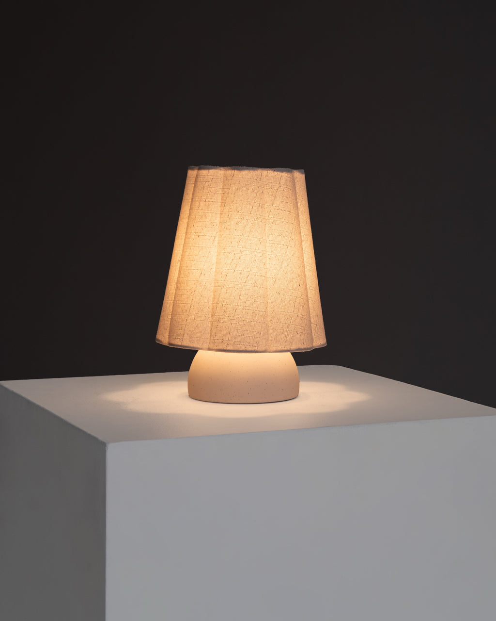 Kylie Table Lamp - Smart Ambient Lighting Comfort (Table Lamp, Indoor Lighting, Modern Desk Light)