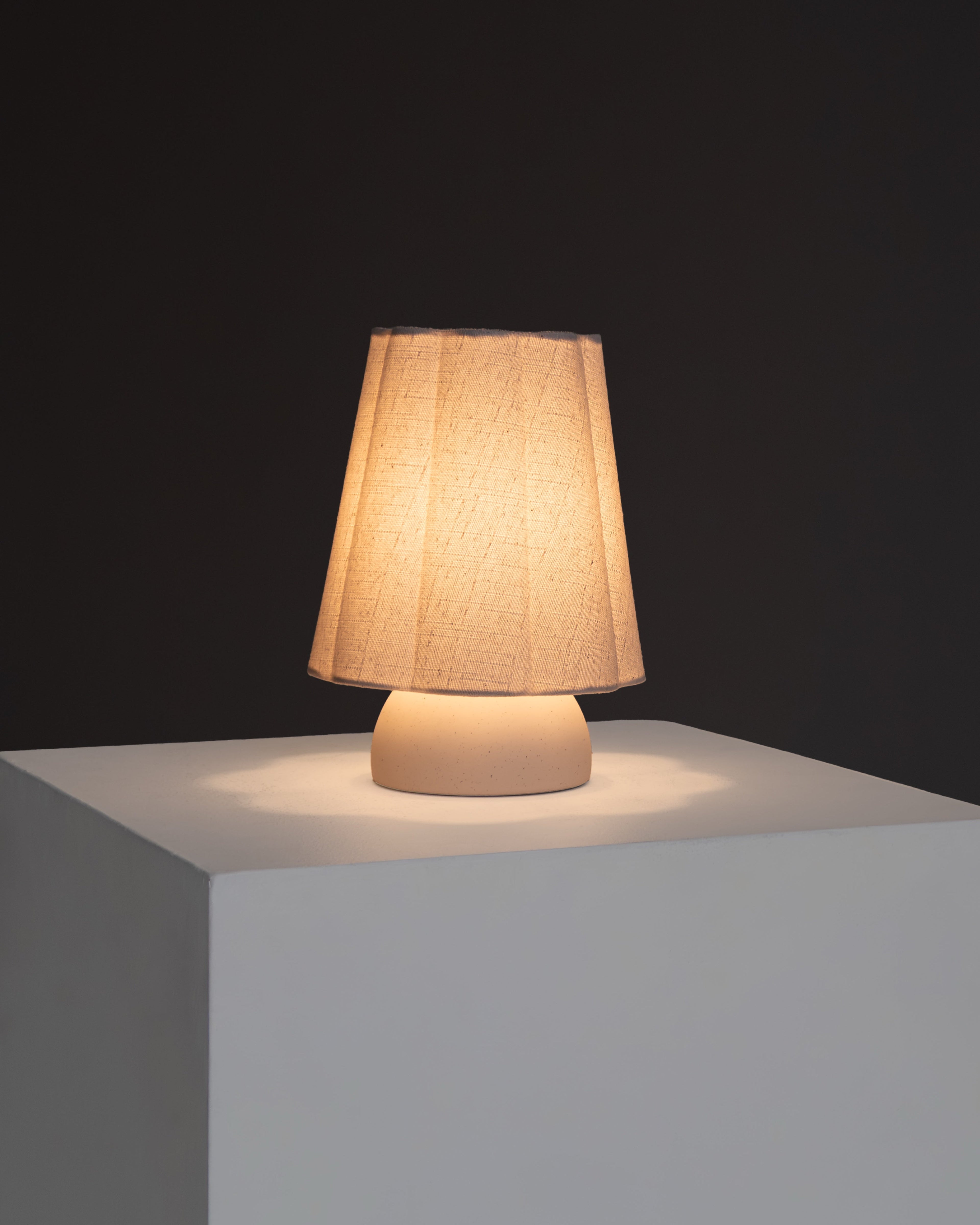 Kylie Table Lamp - Smart Ambient Lighting Comfort (Table Lamp, Indoor Lighting, Modern Desk Light)