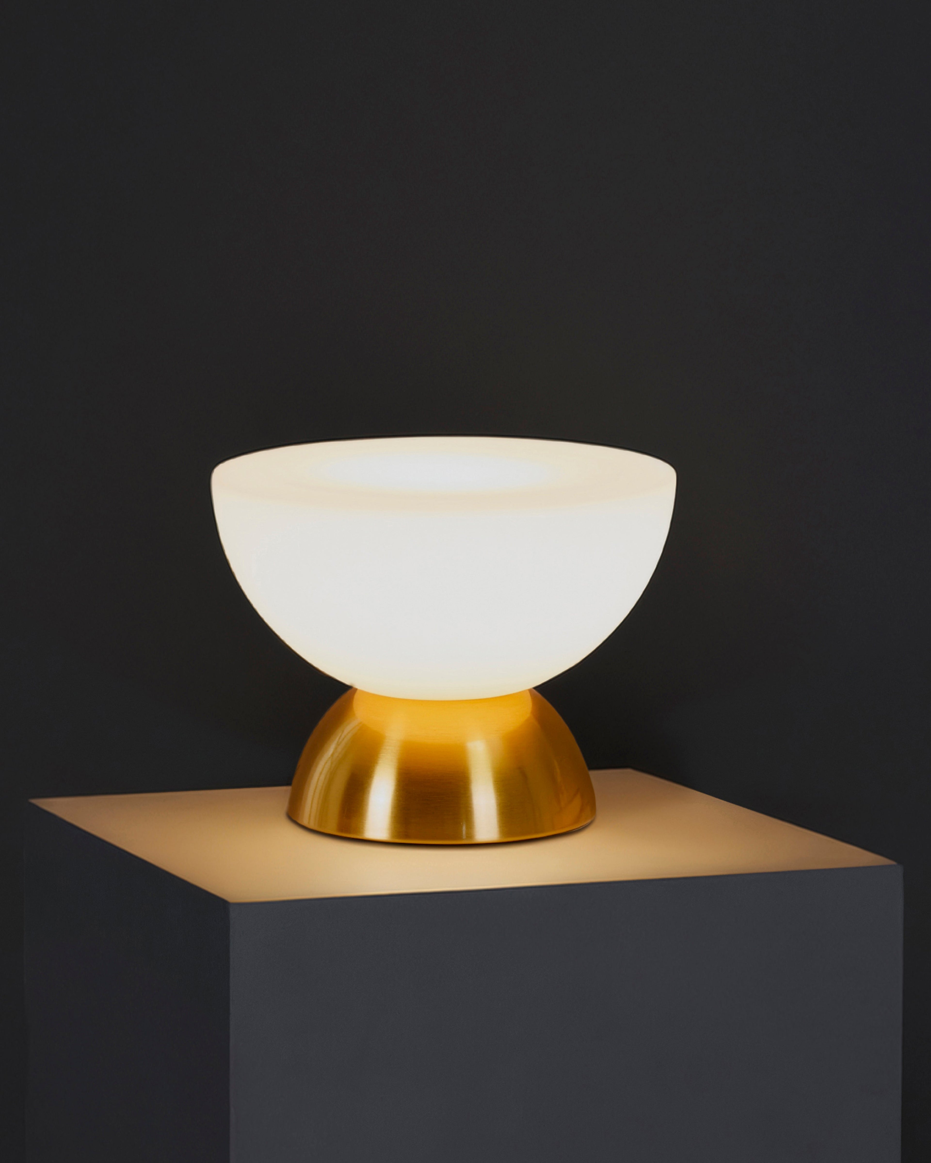 Lamina Table Lamp - Smart Ambient Lighting Comfort (Table Lamp, Indoor Lighting, Modern Desk Light)