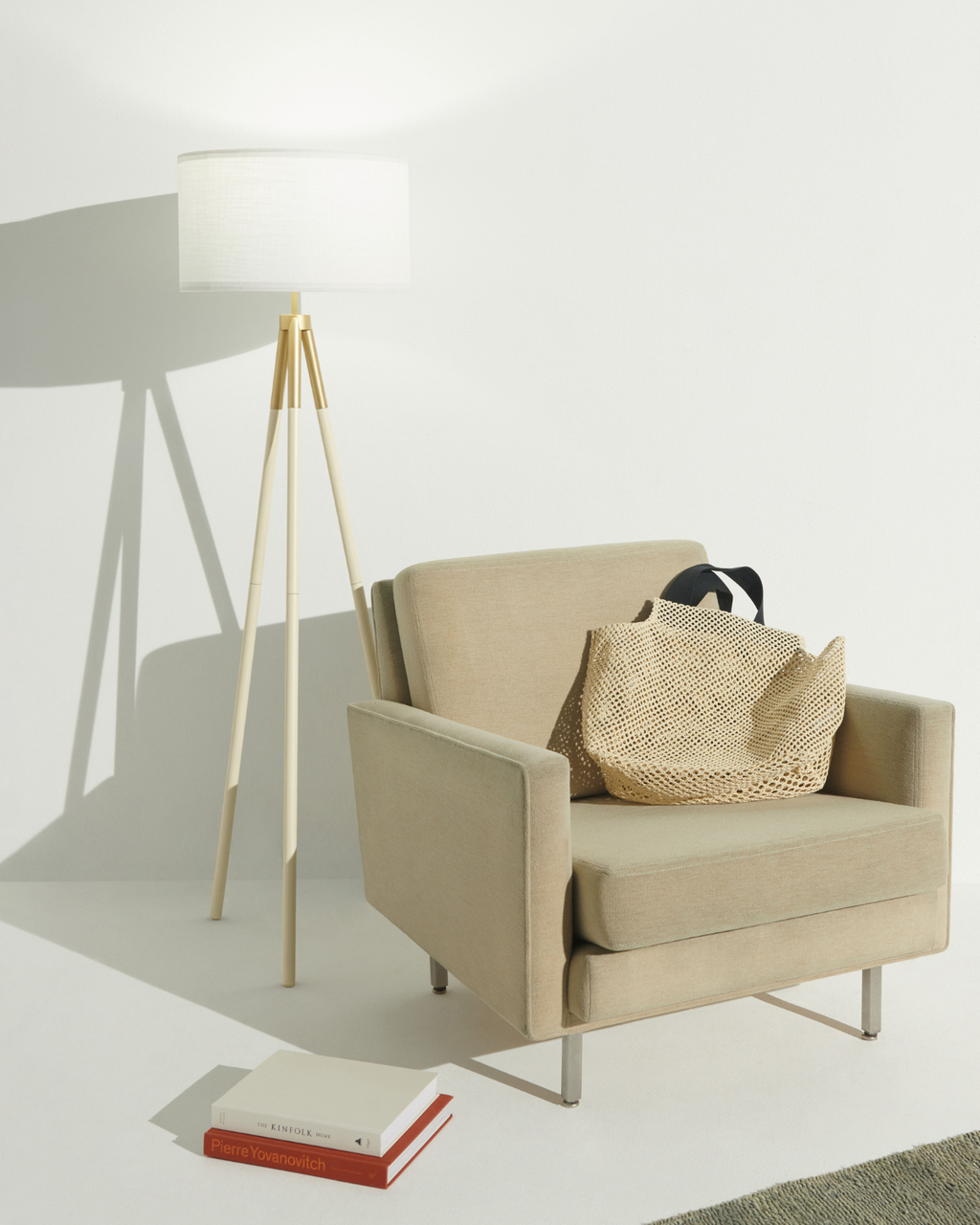Levi Floor Lamp - Smart Ambient Lighting Comfort (Floor Lamp, Living Room Light, Modern Stand Light)