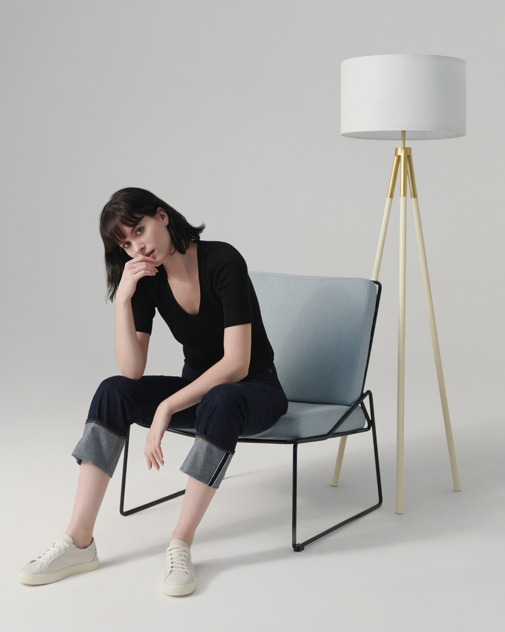 Levi Floor Lamp - Smart Ambient Lighting Comfort (Floor Lamp, Living Room Light, Modern Stand Light)