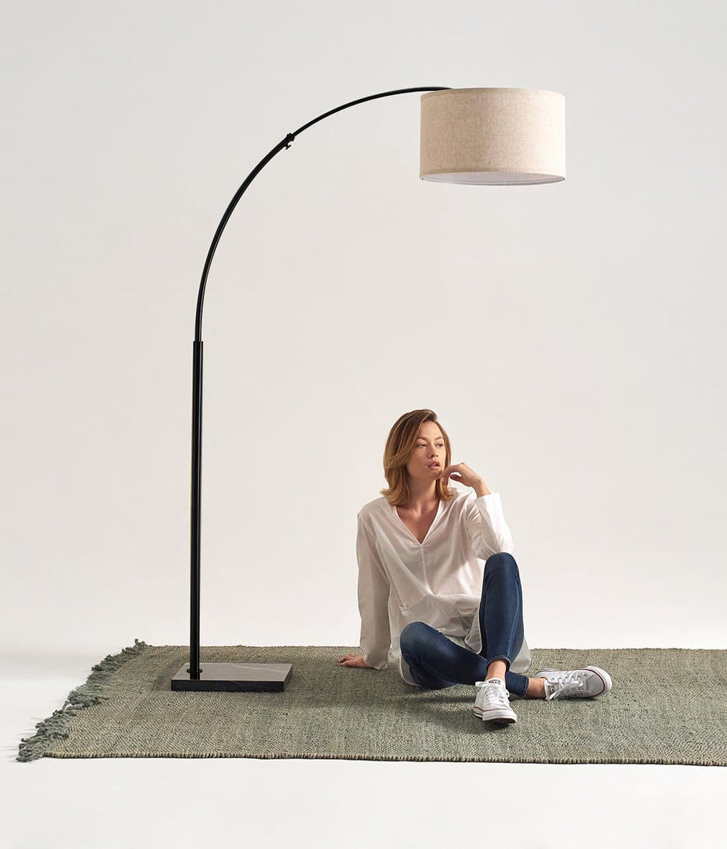 Logan Floor Lamp - Smart Ambient Lighting Comfort (Floor Lamp, Living Room Light, Modern Stand Light)