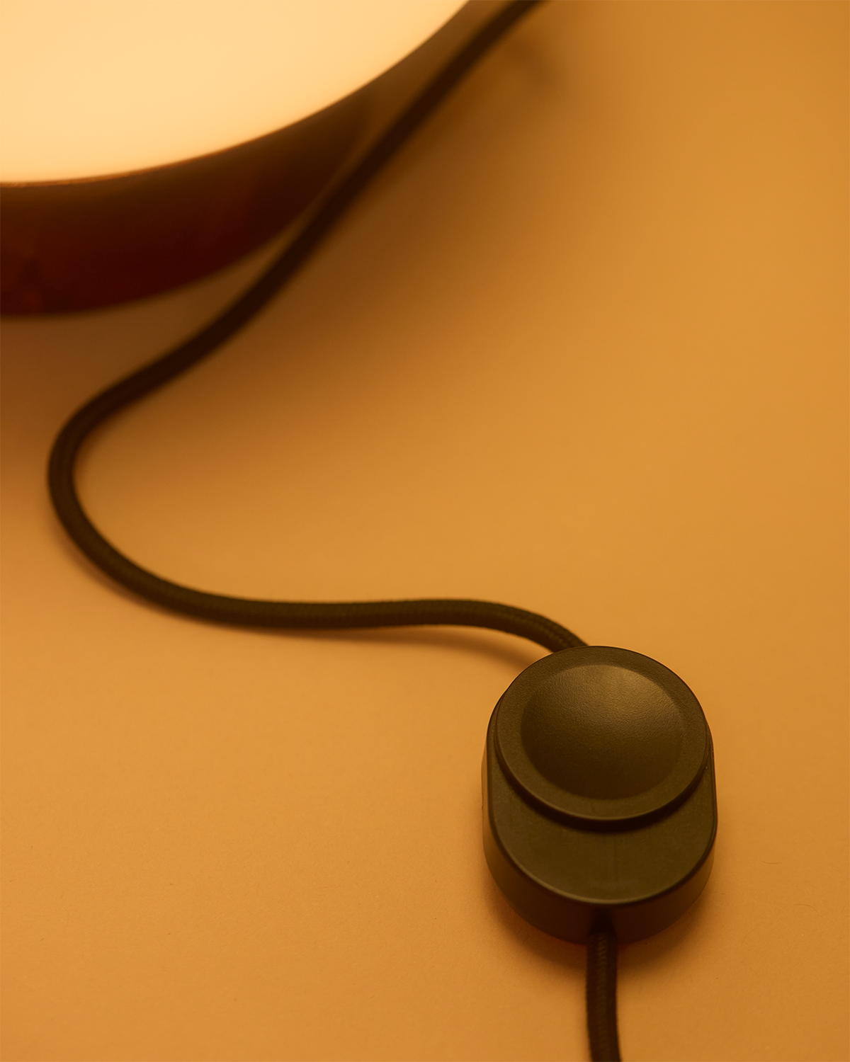 Marlow Table Lamp - Smart Ambient Lighting Comfort (Table Lamp, Indoor Lighting, Modern Desk Light)