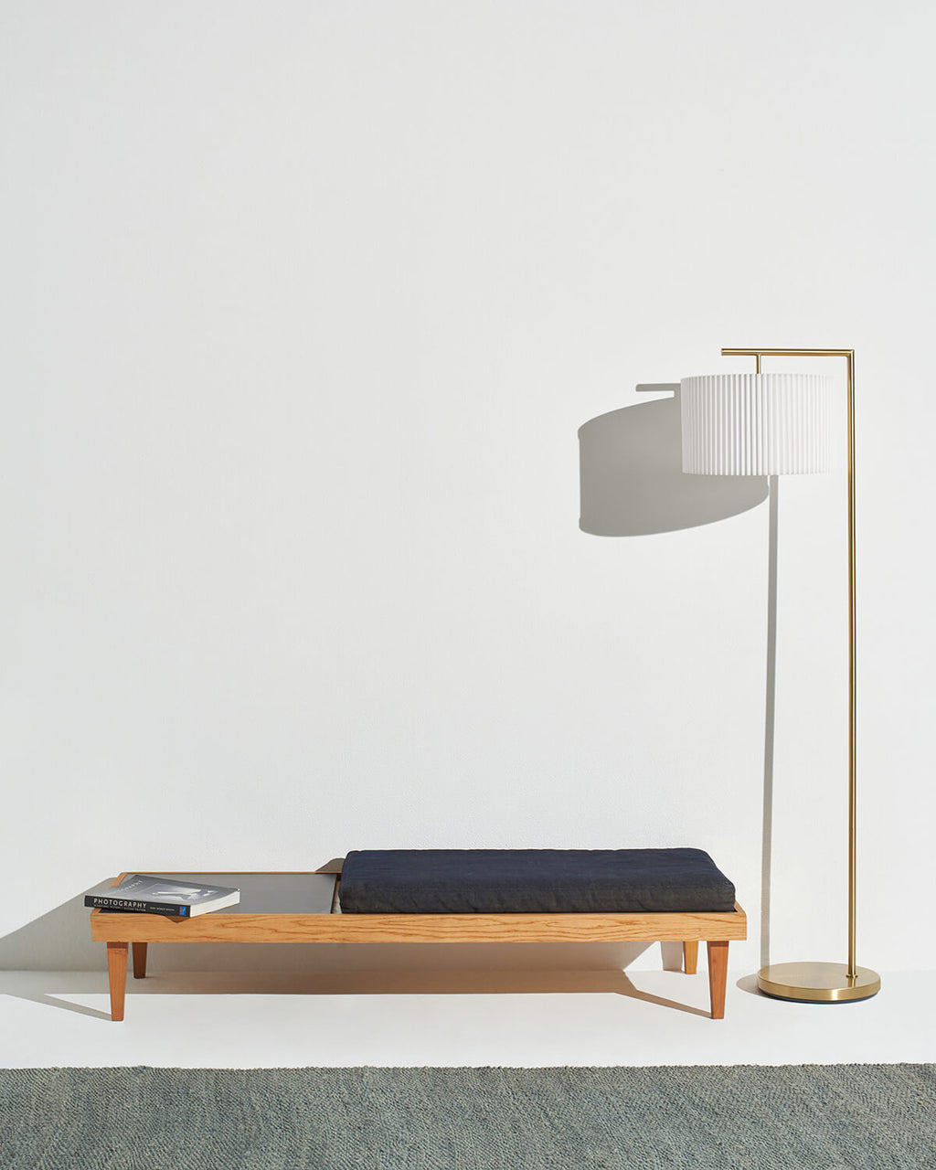 Montage Modern Floor Lamp - Smart Ambient Lighting Comfort (Floor Lamp, Living Room Light, Modern Stand Light)
