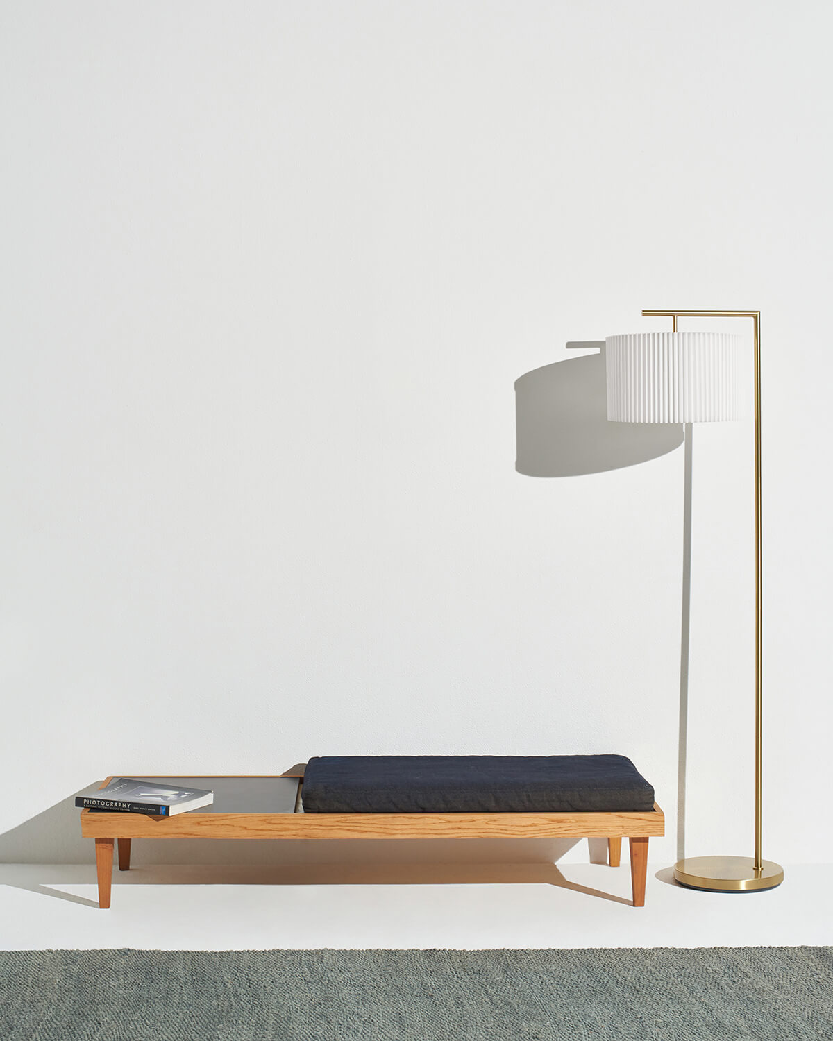 Montage Modern Floor Lamp - Smart Ambient Lighting Comfort (Floor Lamp, Living Room Light, Modern Stand Light)