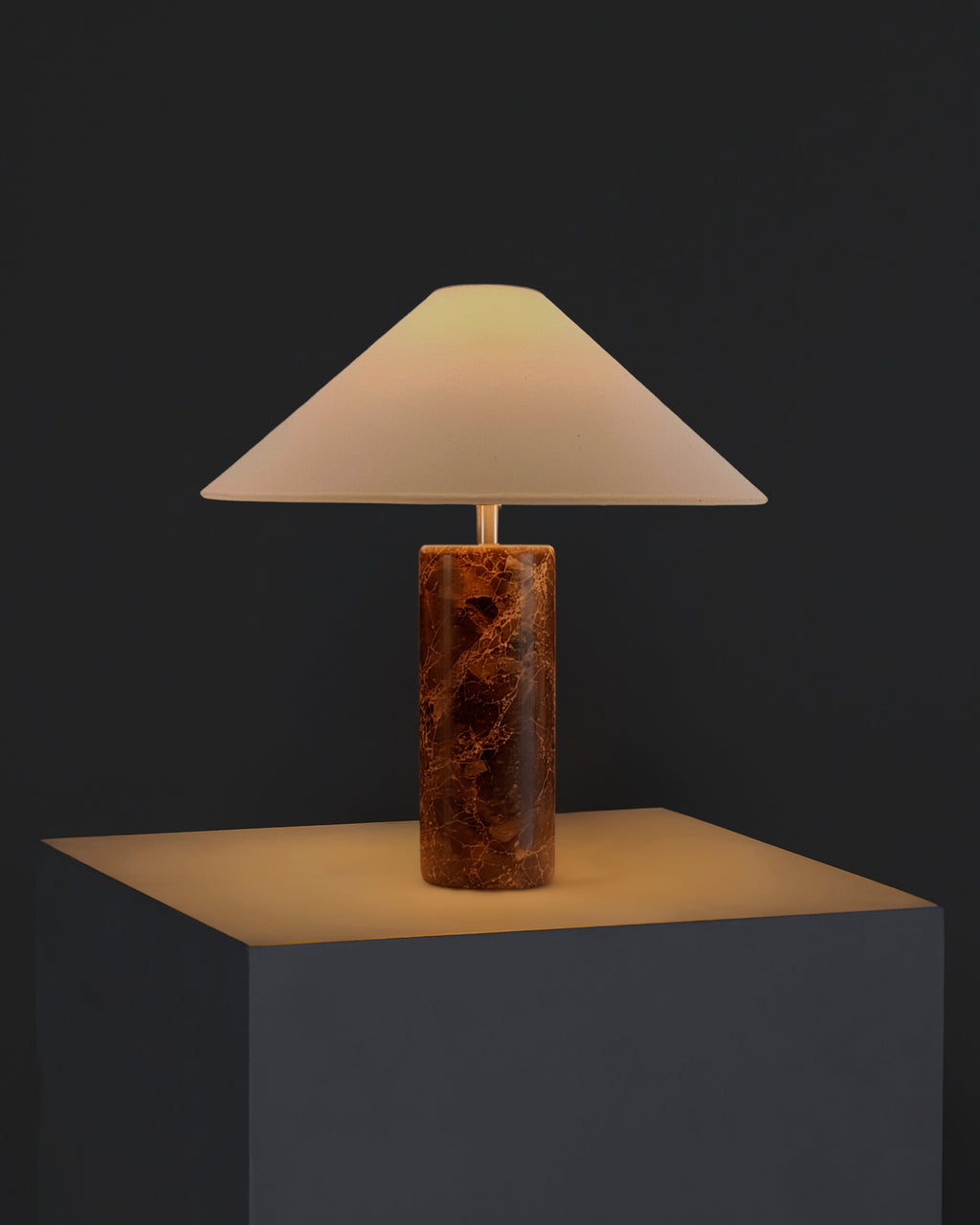 Runo Table Lamp - Smart Ambient Lighting Comfort (Table Lamp, Indoor Lighting, Modern Desk Light)