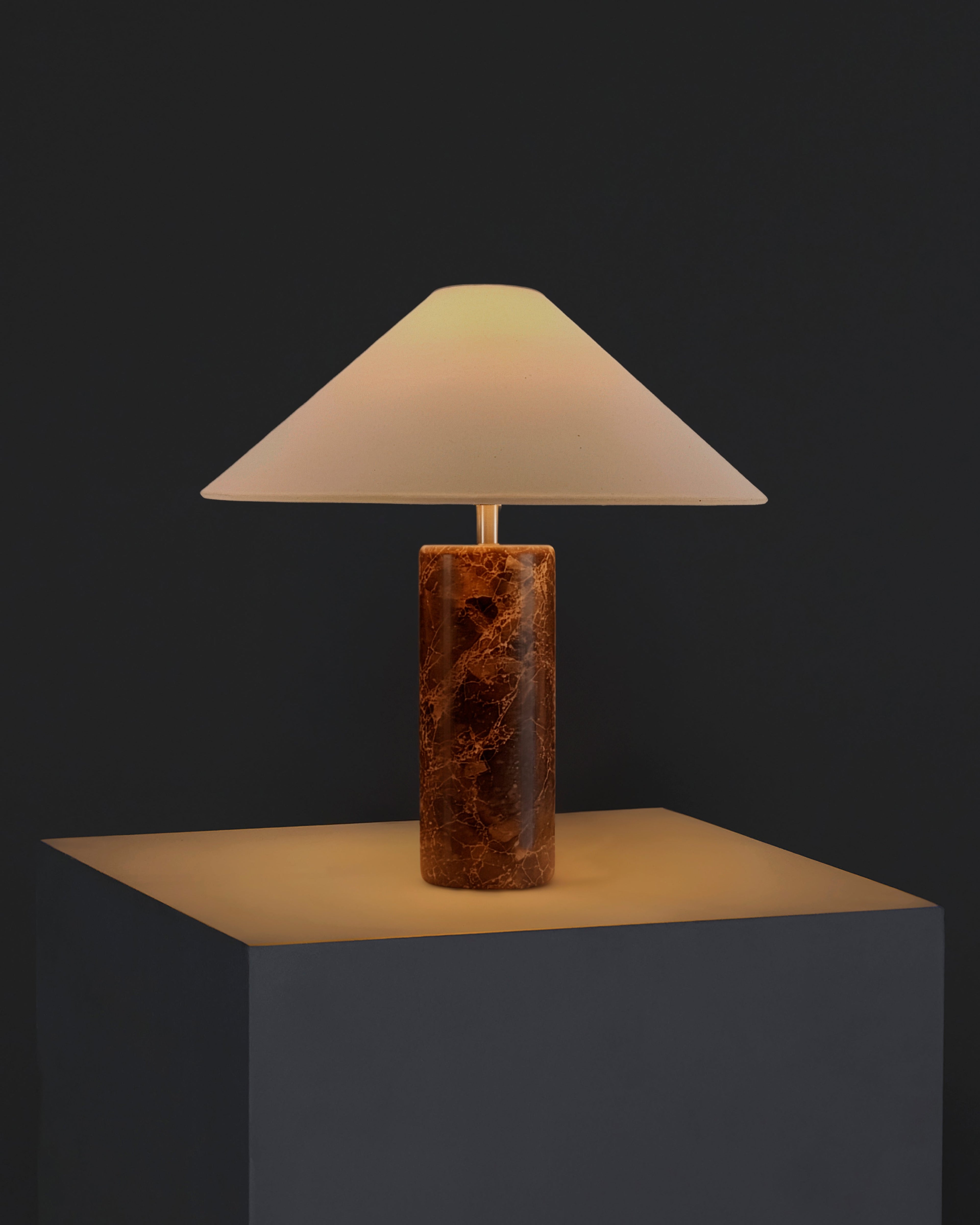 Runo Table Lamp - Smart Ambient Lighting Comfort (Table Lamp, Indoor Lighting, Modern Desk Light)